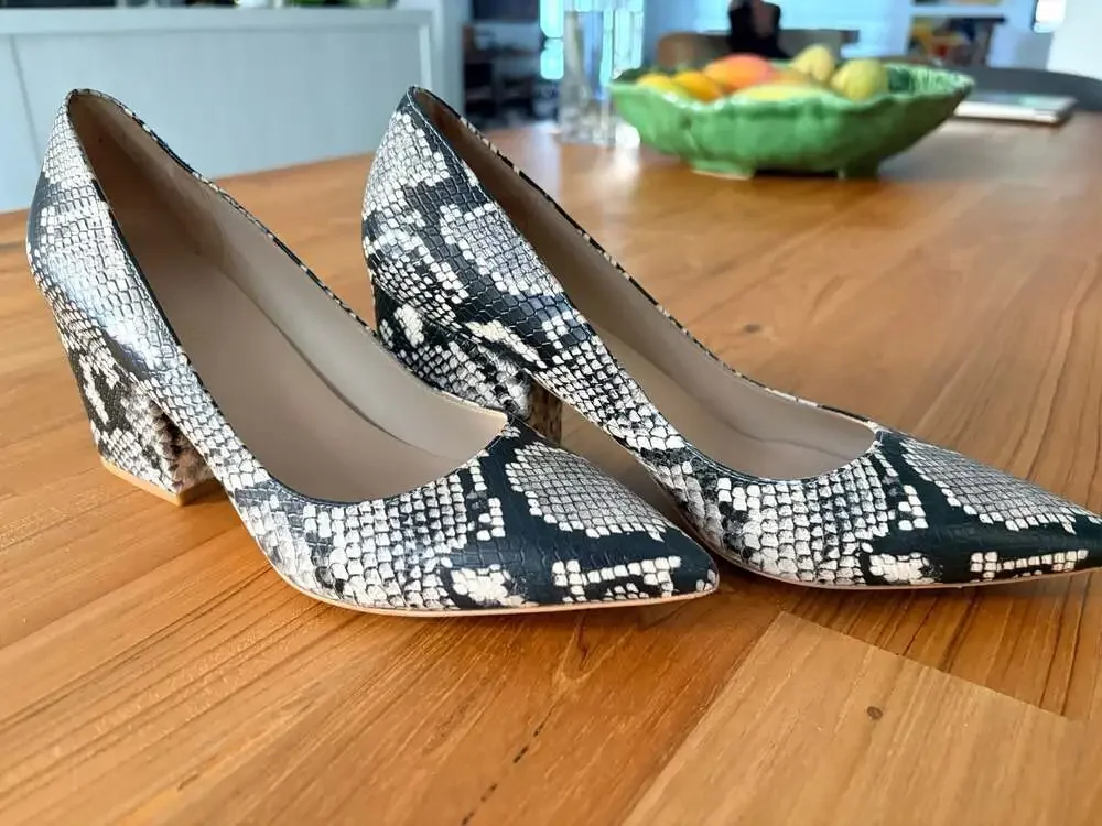 Stuart Weitzman Avenue 75 Block Pump in Snake Printed Leather Size 8.5